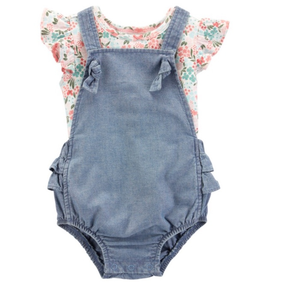 Carter’s floral outfit